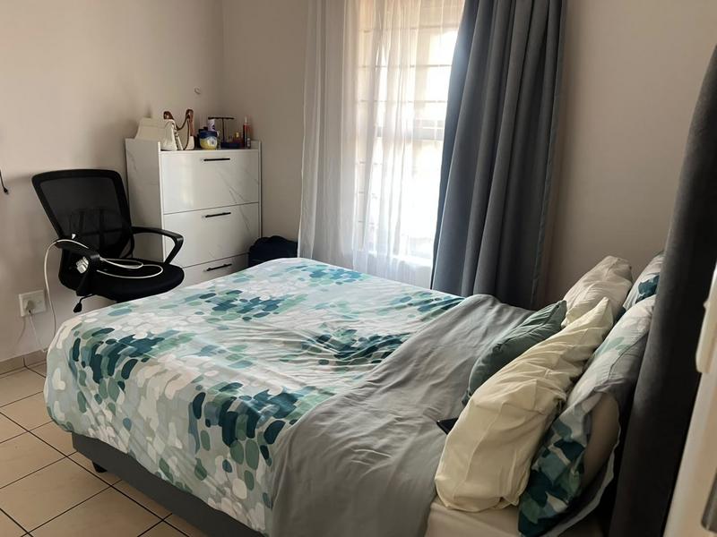 To Let 2 Bedroom Property for Rent in Lansdowne Western Cape